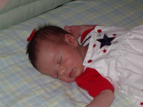 Natalynn Lea Miller 1st Month